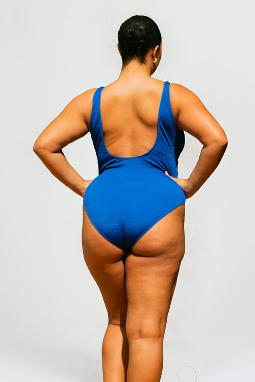 Fashion-szn Curve Curve Twist Front Sculpting Swimsuit In Blue