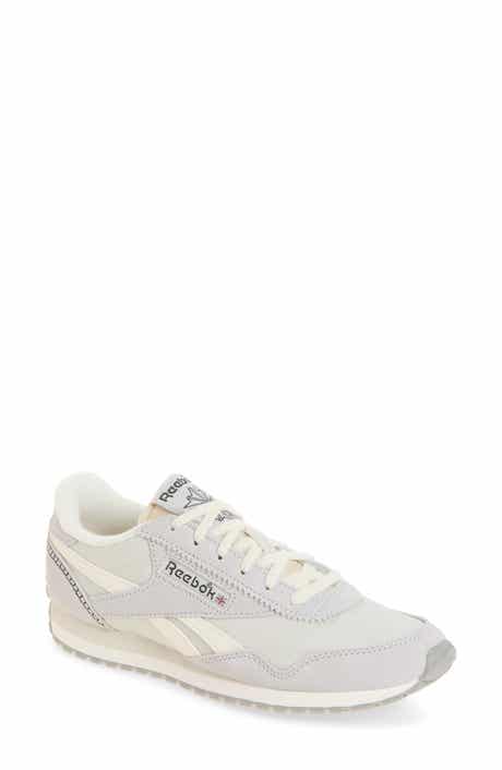 Classic AZ Leather Sneaker
