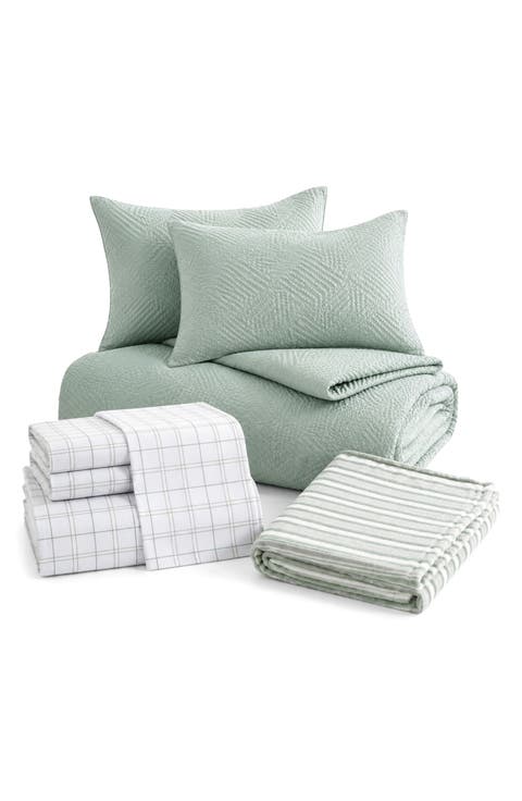 Broken Lines Embossed Reversible Quilt Set