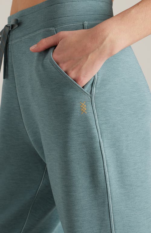 Rhone Dreamglow Joggers In Green