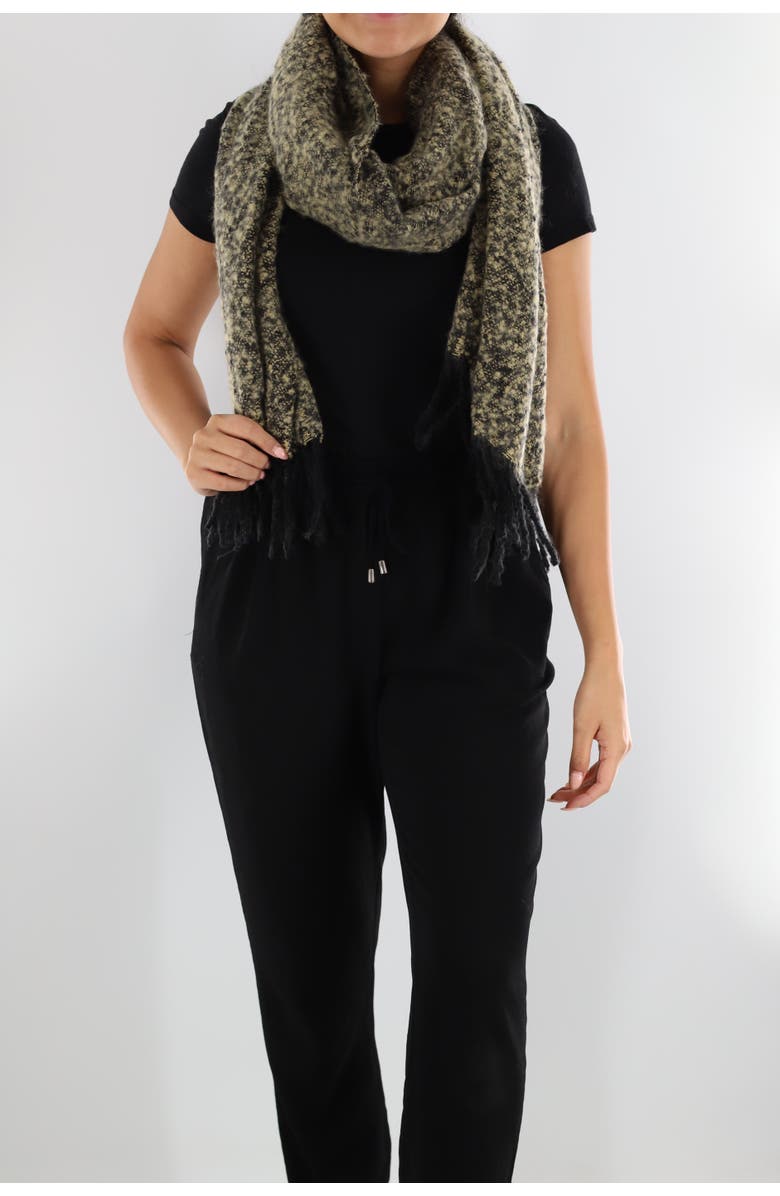 La Fiorentina Plush Scarf with Fringe, Alternate, color, Black/Ivory