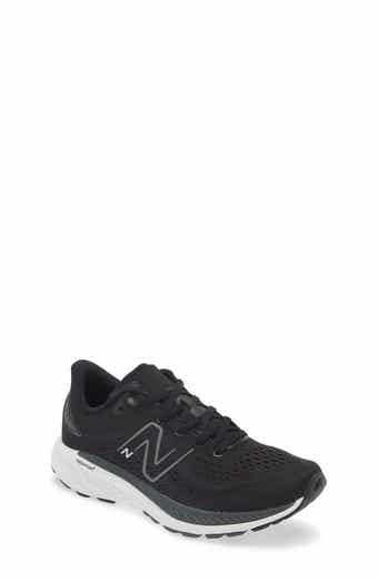 New Balance Kids' 860 Sneaker