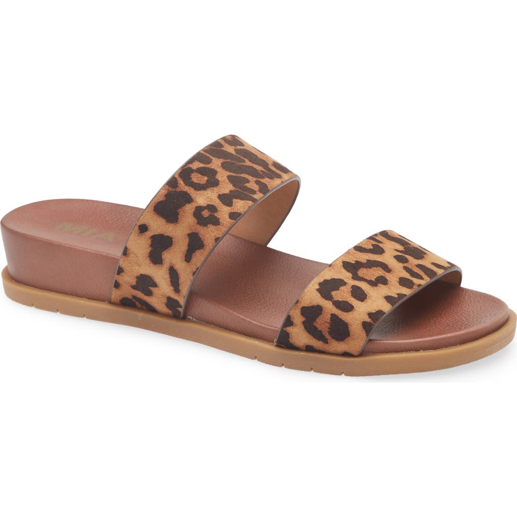 Mia Yelena Slide Sandal In Animal Print