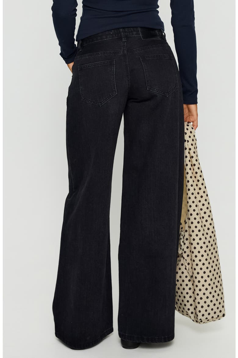 Supercut Low Rise Pleated Wide Leg Jeans, Alternate, color, WASHED BLACK