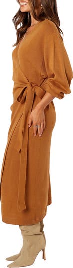 Sarine Cutout Long Sleeve Velvet Maxi Cocktail Dress