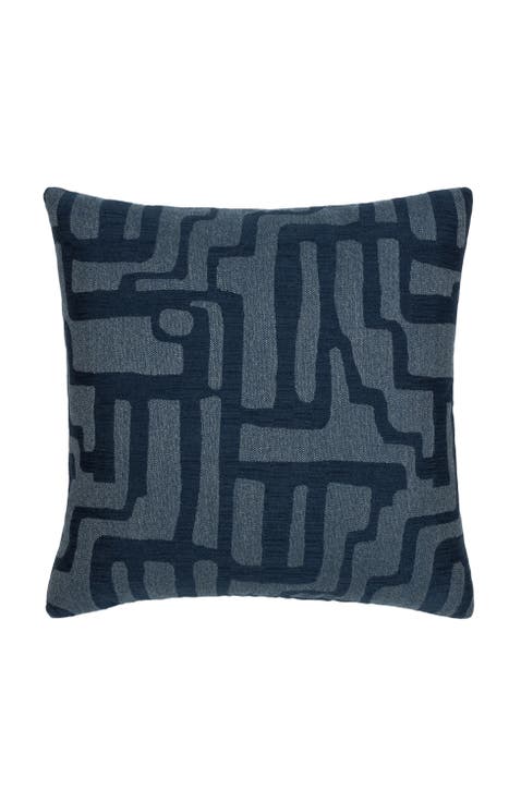 Noble Indoor & Outdoor Woven Accent Pillow