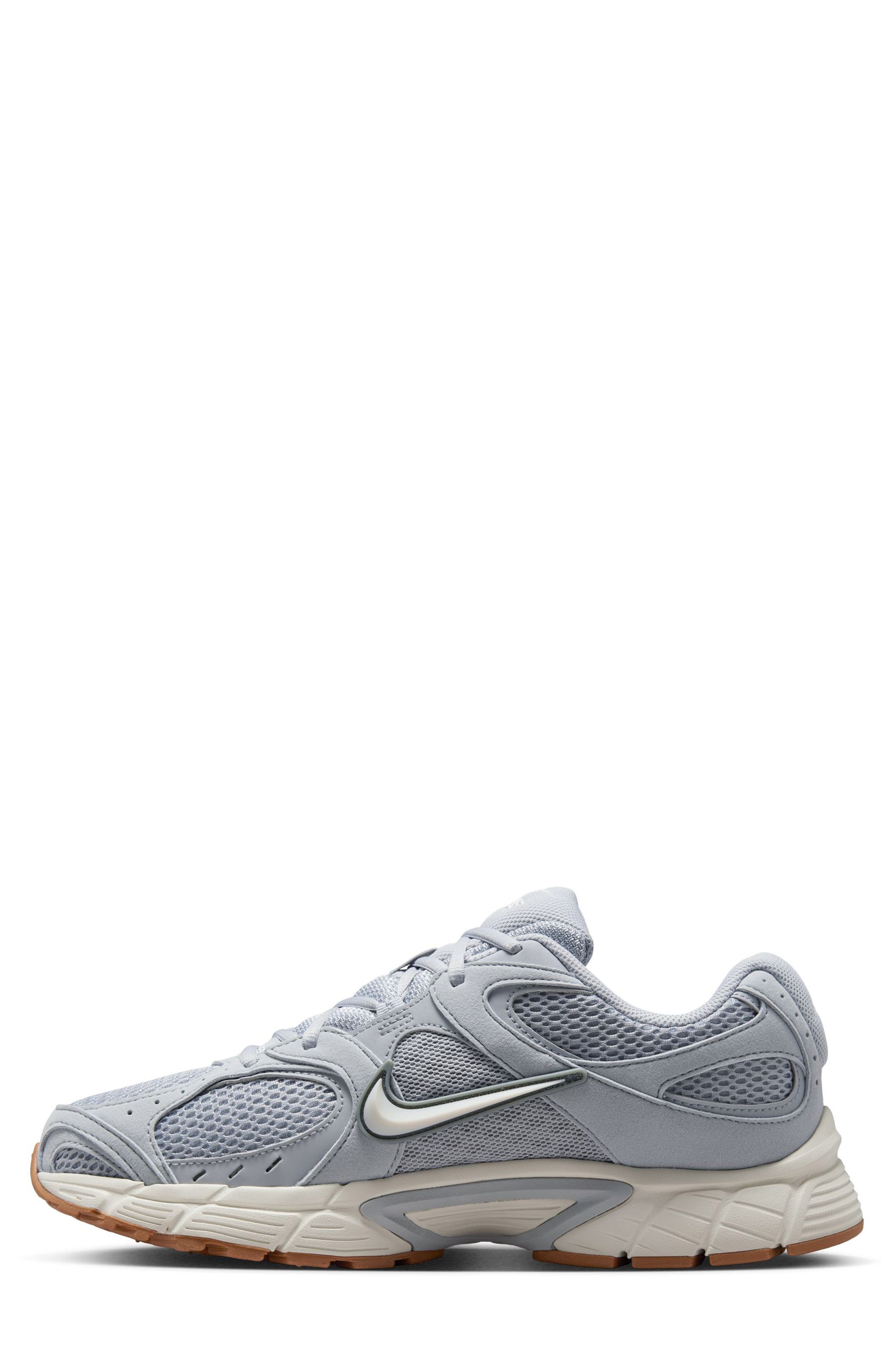 Nike V5 Runner Sneaker, Alternate, color, Wolf Grey/ Phantom