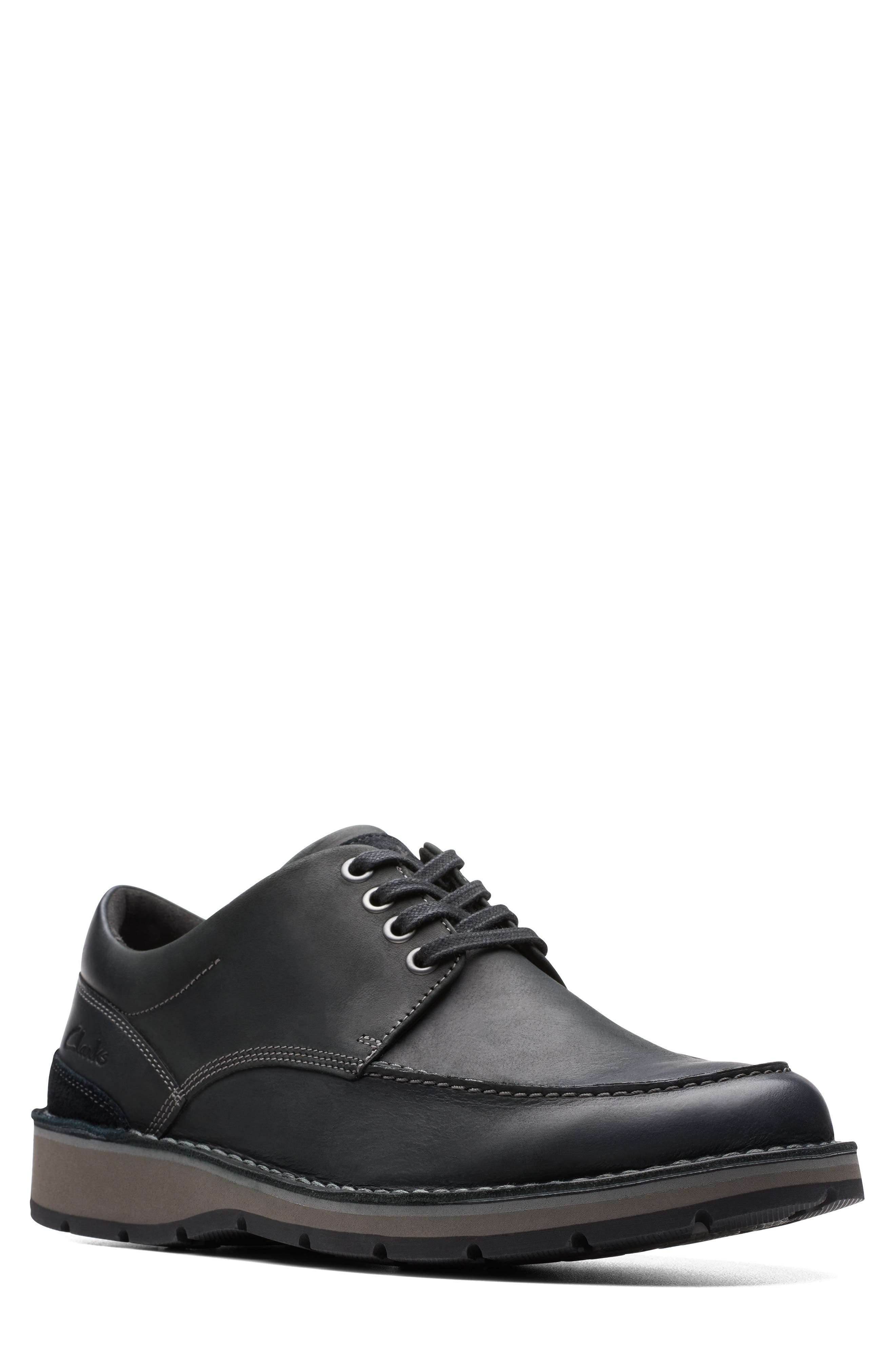 Clarks® Gravelle Low Moc Toe Derby
