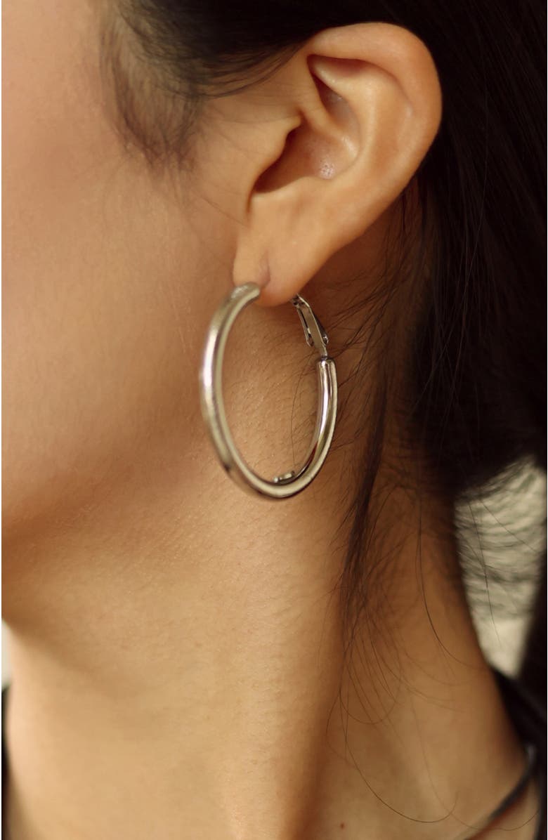 RC RETRO CHIC Retro Medium Hoop Earrings, Alternate, color, Silver