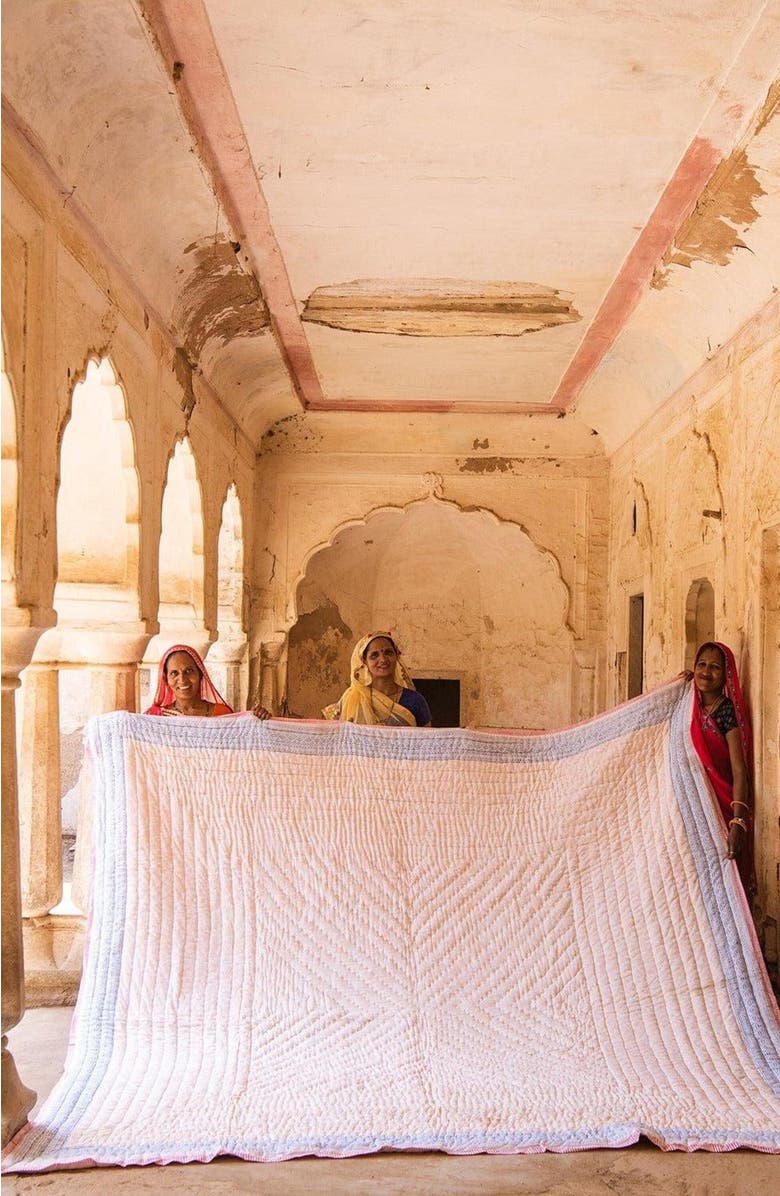 CQC LA MANA Quilt Bedding Set With 2 Shams, Alternate, color, White, Pink