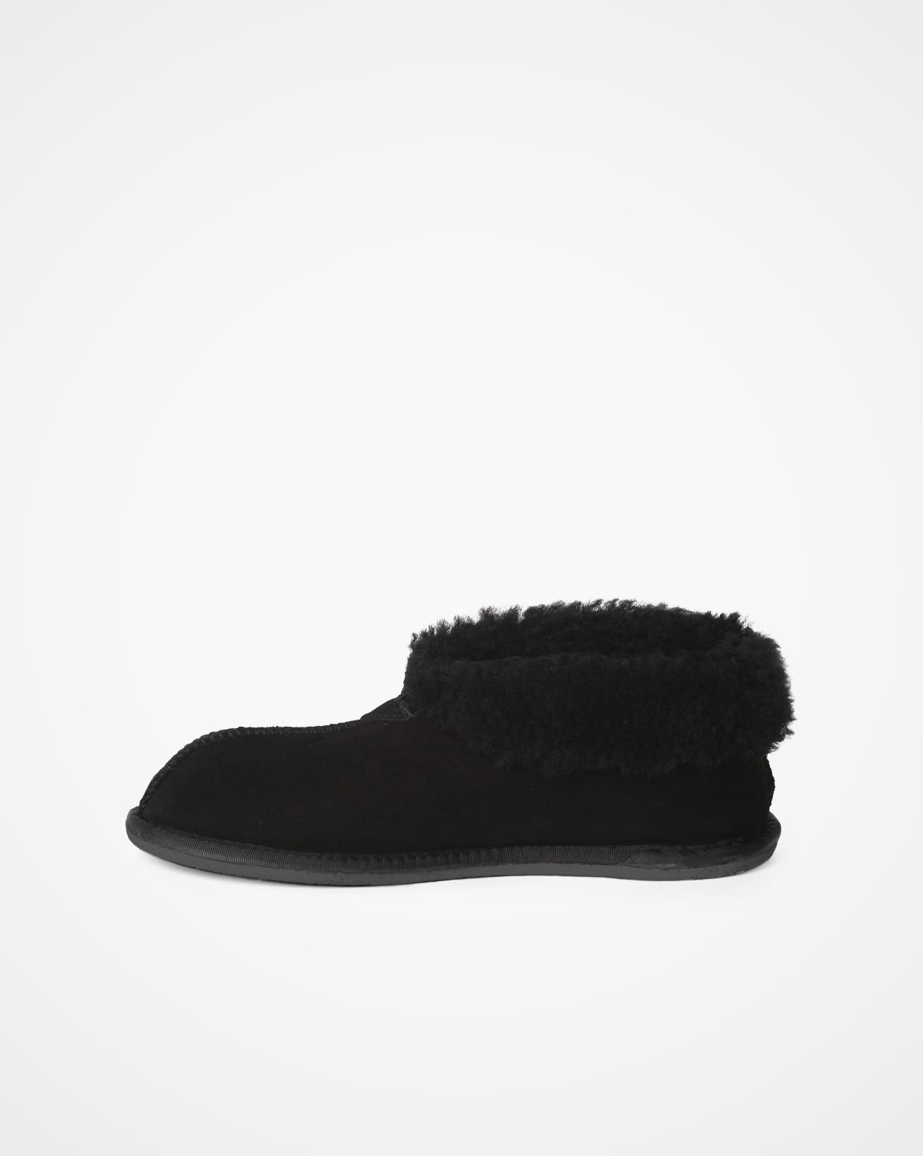 Celtic & Co. British Shearling Bootee Slippers, Alternate, color, Black