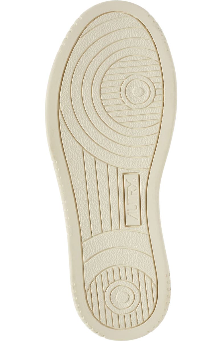 AUTRY Medalist Washed Low Top Sneaker, Alternate, color, White / Nude