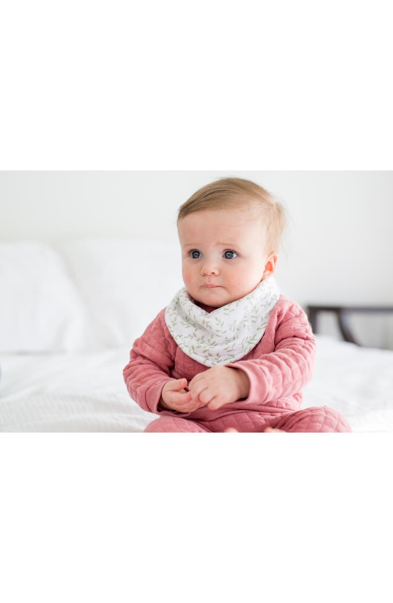 Lulujo Bandana Bibs 2 Pack, Alternate, color, Daisies 
Greenery