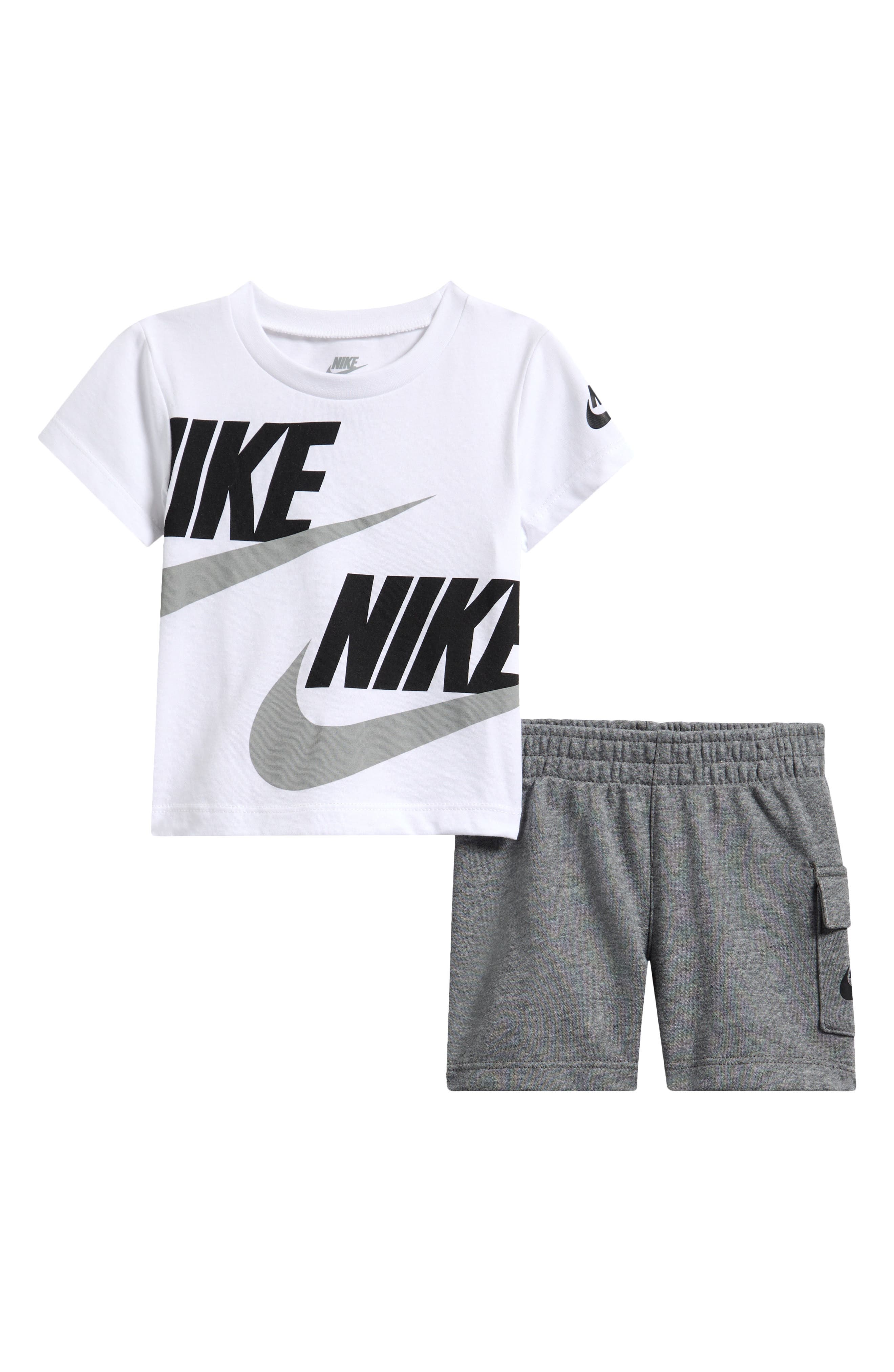 Nike Logo Tee & Cargo Shorts 2-Piece Set