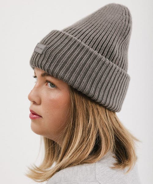 Gigi Pip Gigi Merino Wool Chunky Ribbed Beanie In Grey
