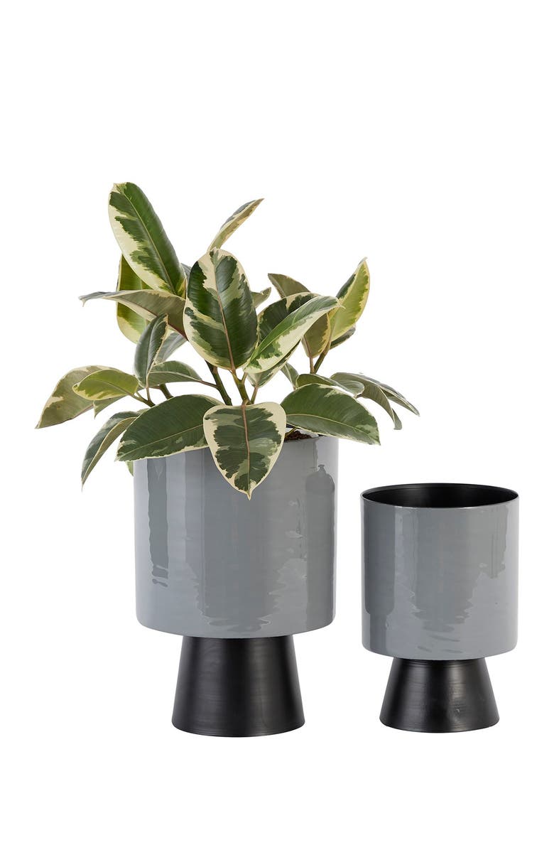 VIVIAN LUNE HOME Gray Metal Modern Planter - Set of 2, Main, color, Grey