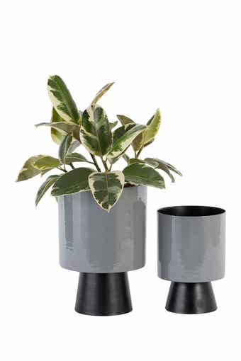 Gray Metal Modern Planter - Set of 2