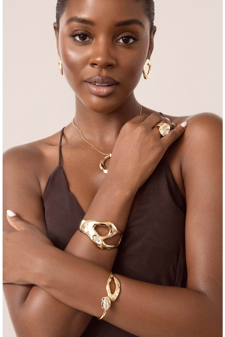 Statement Luxe Cuff Bracelet, Alternate, color, GOLD