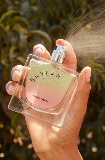 SKYLAR Peach Fields Eau factory De Parfum (NIB)