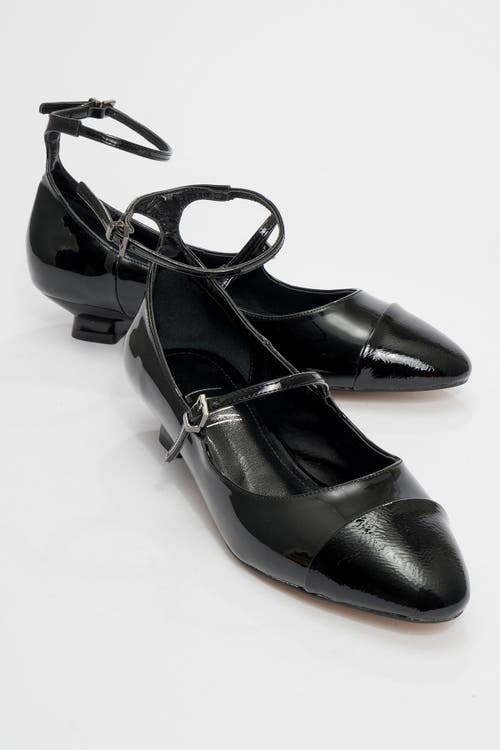 Prologue Shoes Uster Low Heel Mary Jane Pump In Black