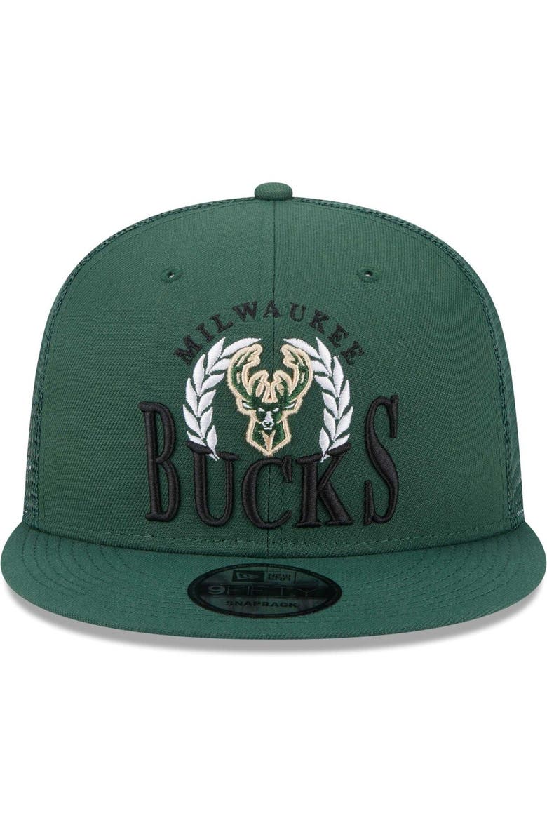 New Era Men's New Era Hunter Green Milwaukee Bucks Bold Laurels 9FIFTY Snapback Hat, Alternate, color,