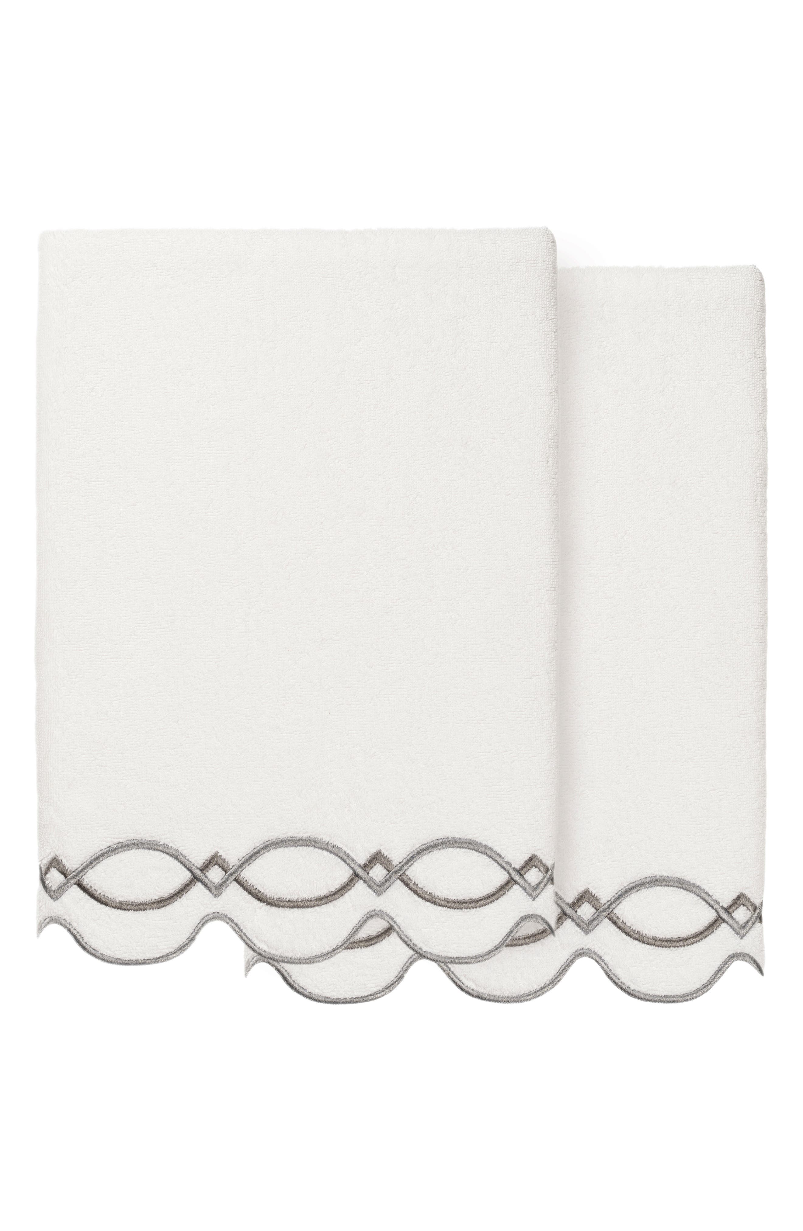 Diamond Chain Scallop Set of 2 Bath Towels