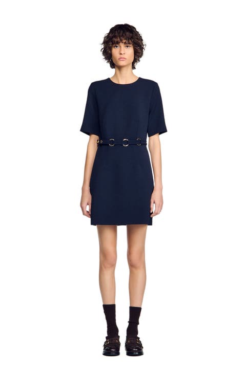 Short dress with ring belt