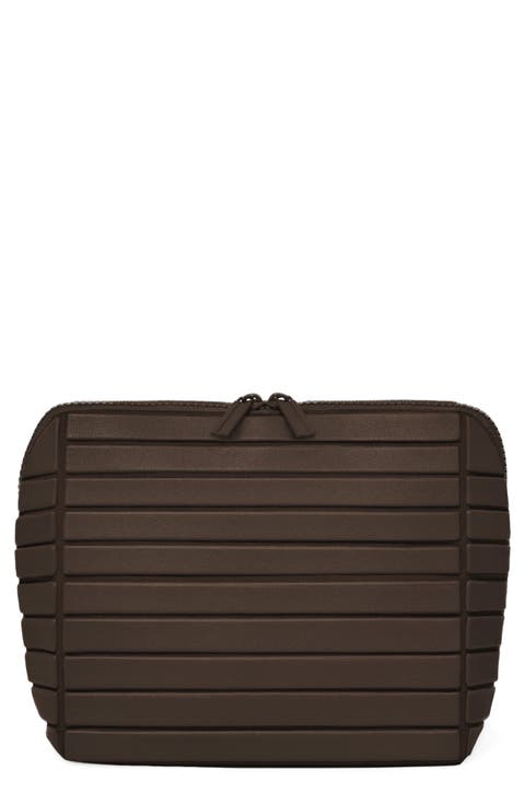 The Medium Traveller Toiletry Bag