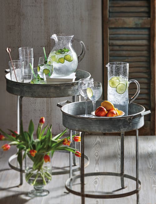 Tag Bubble Glass Pitcher Clear Beverage Server For Everyday Use In Transparent