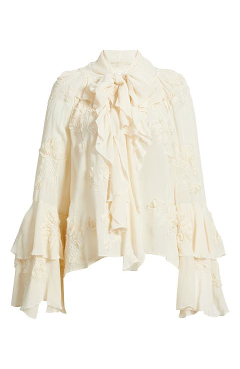 Blusa Gigi Floral Embroidered Tie Mock Neck Top