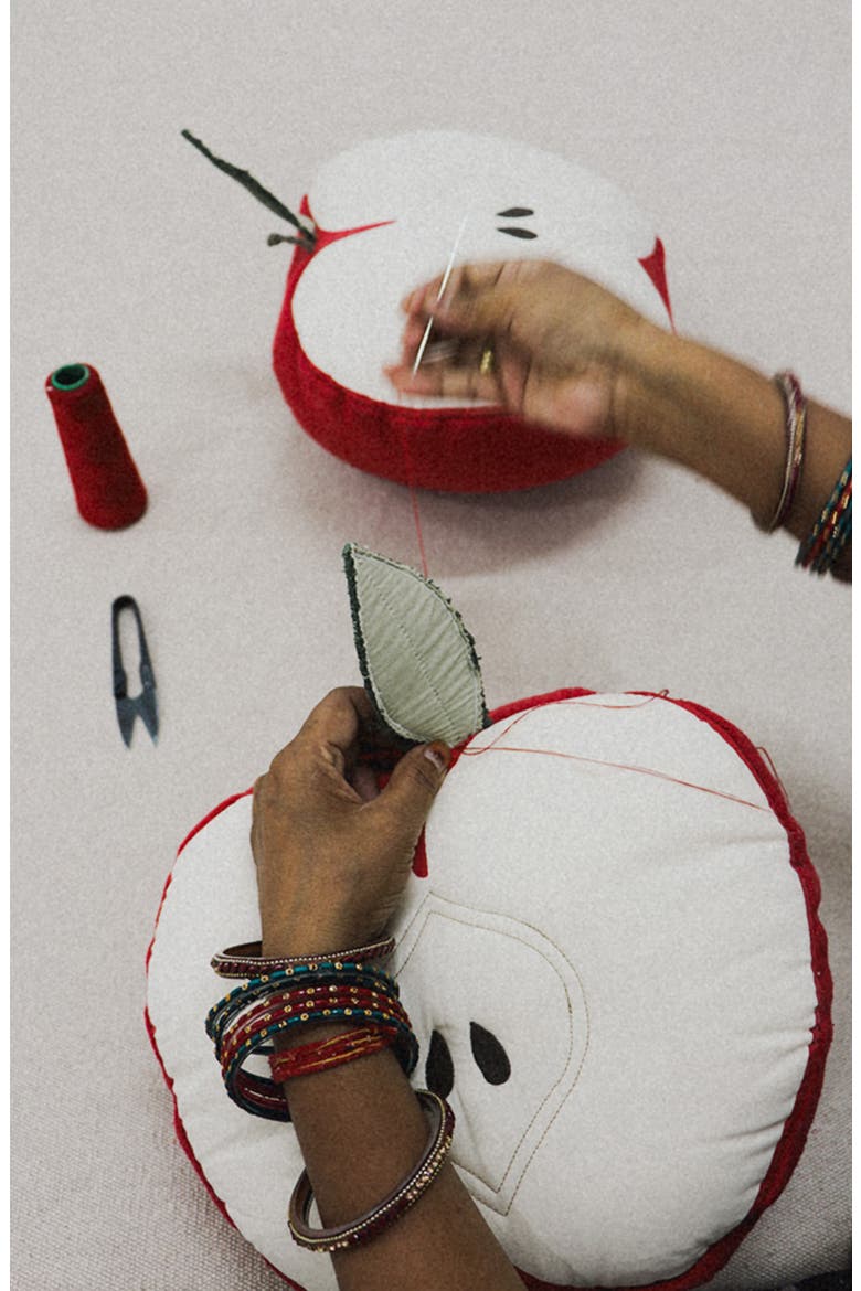 Apple Cushion, Alternate, color, NATURA RED GREY