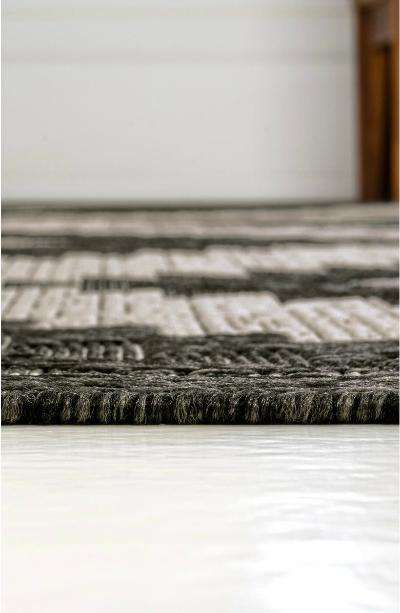JONATHAN Y Lior Geometric Moroccan Diamond Indoor/Outdoor Area Rug, Alternate, color, Black/Cream