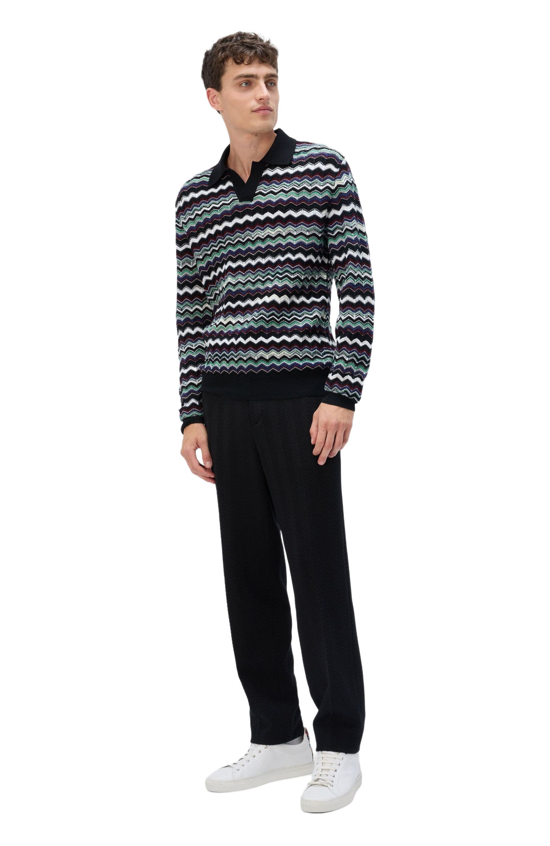 Long Sleeve Polo With V-neck And Zigzag Pattern - image 3