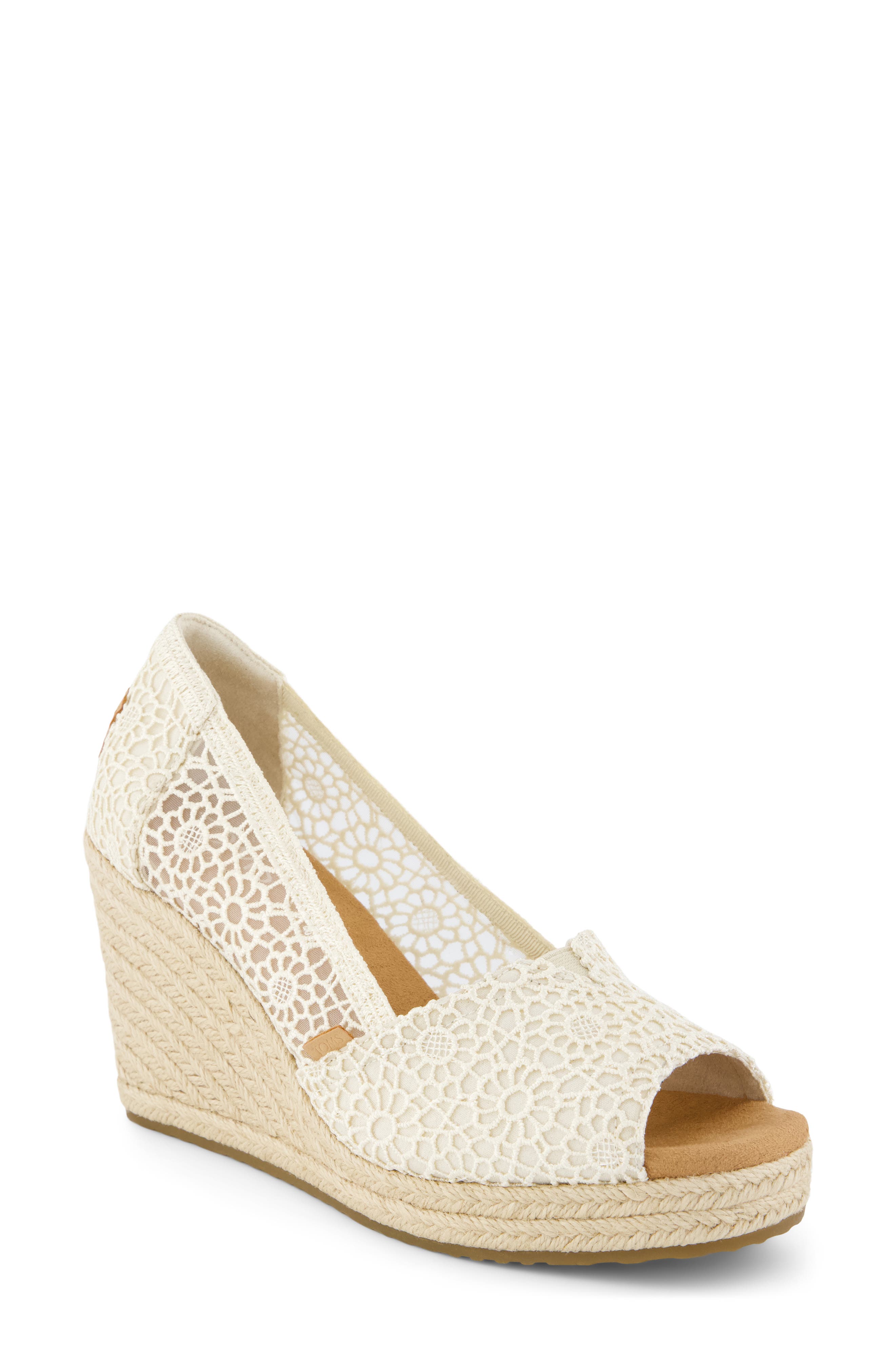 TOMS Essential Wedge Pump, Main, color, Natural Crochet