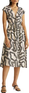 Reistor Deep V-neck Gathered Dress