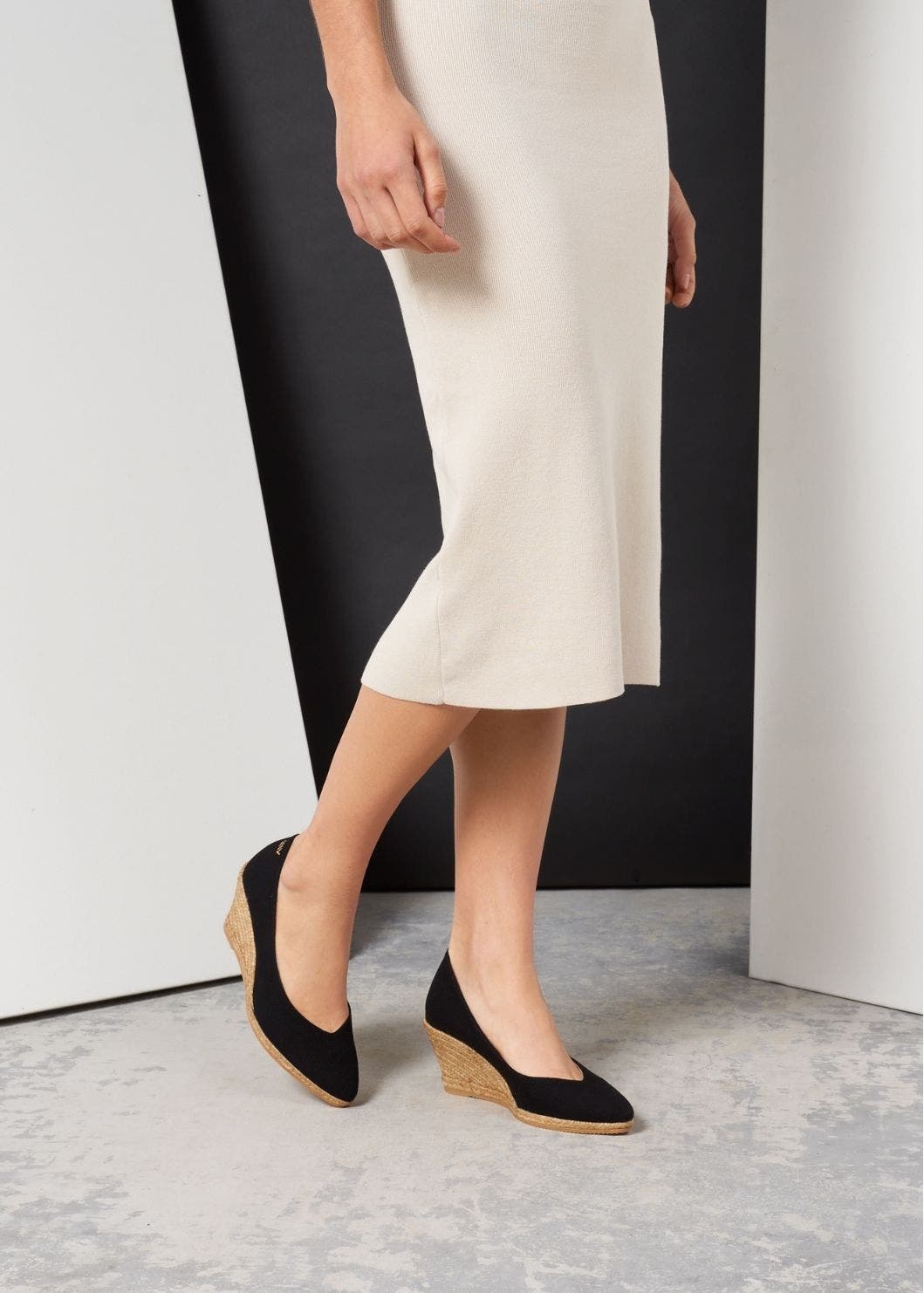 VISCATA Roses Canvas V Cut Espadrille Wedges, Alternate, color, Black