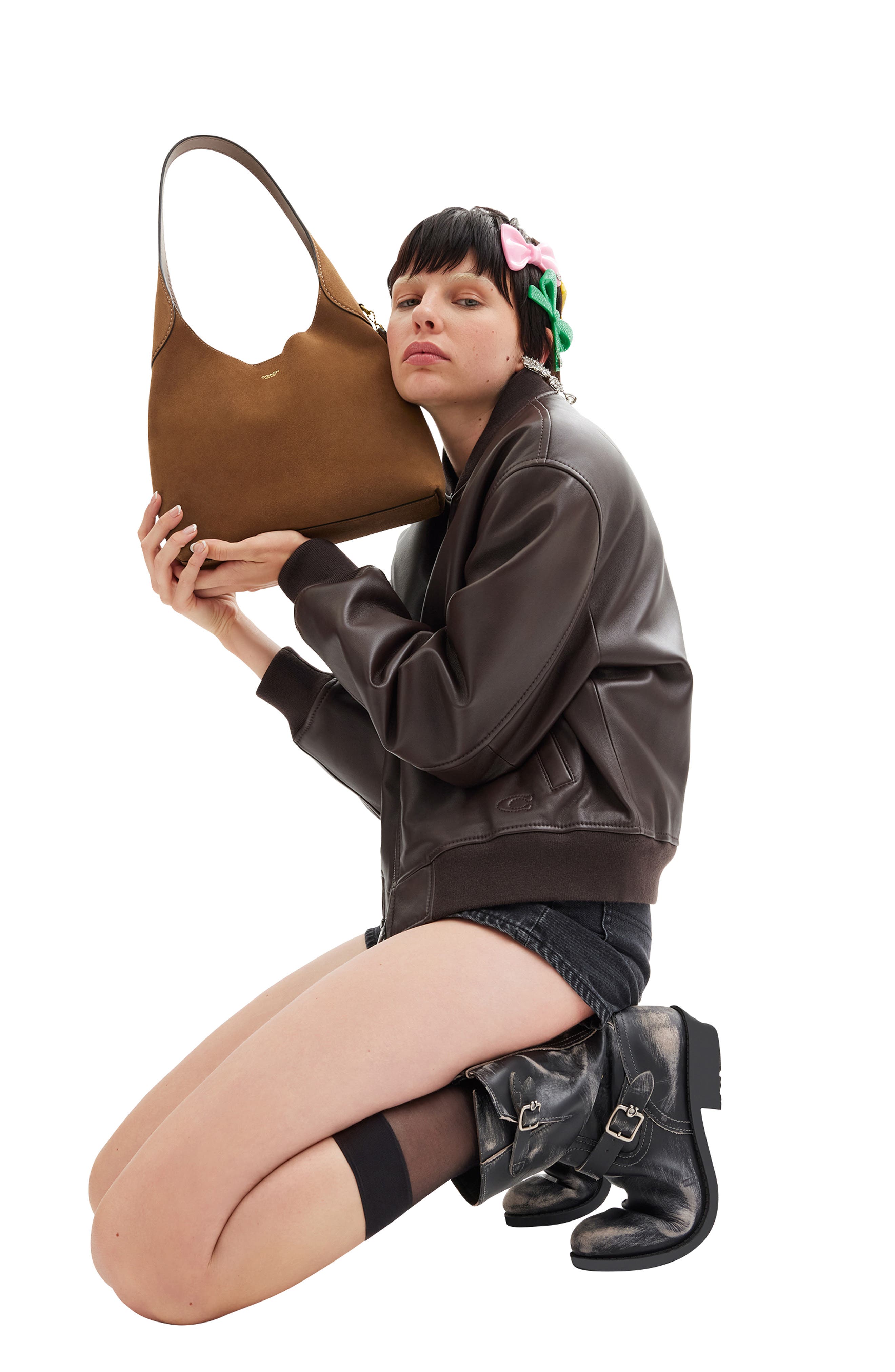 Женские сумки COACH Brooklyn 28 Suede Shoulder Bag — фото 7