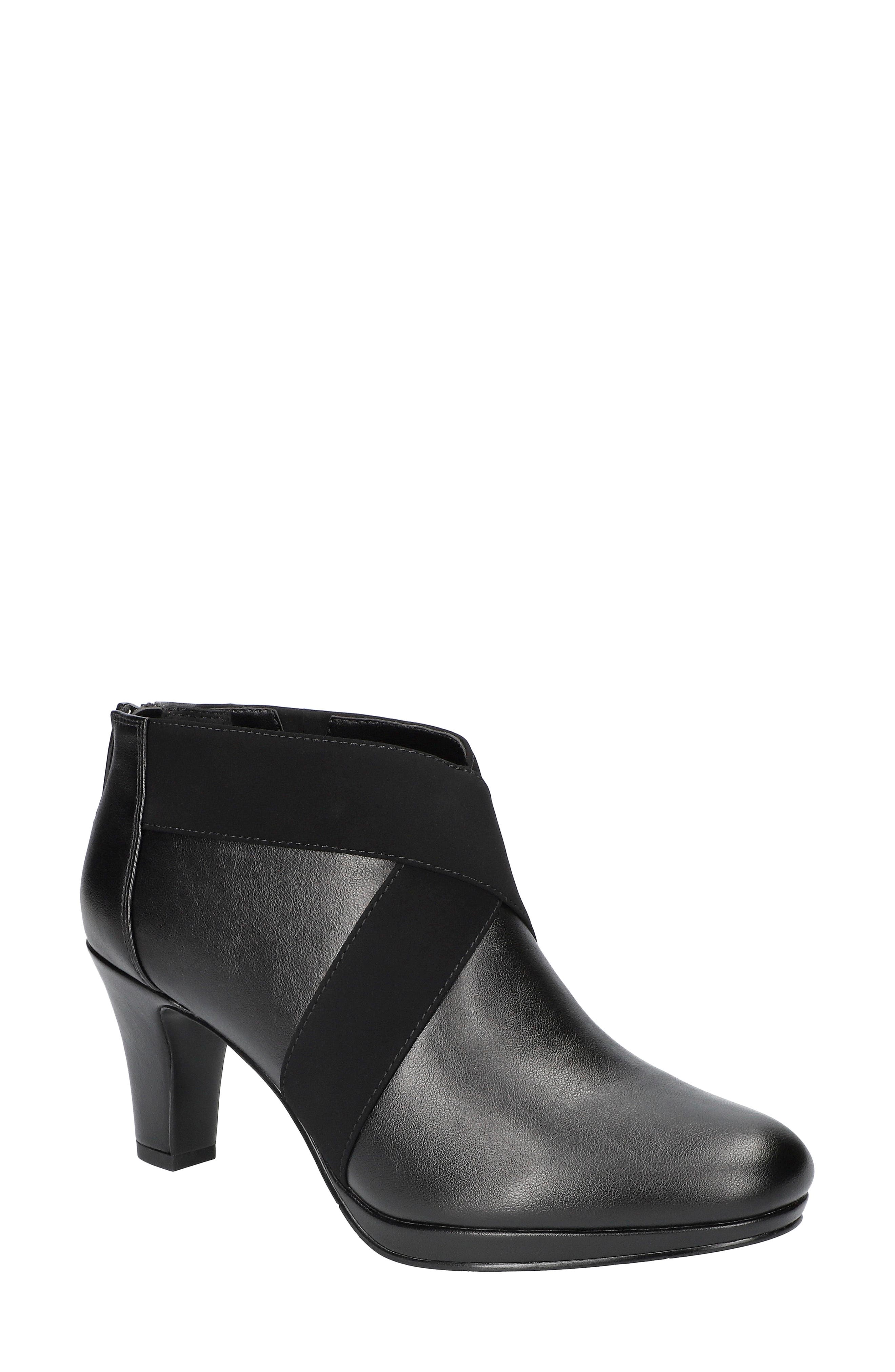 EASY STREET Spice Bootie in Black/Lamy 