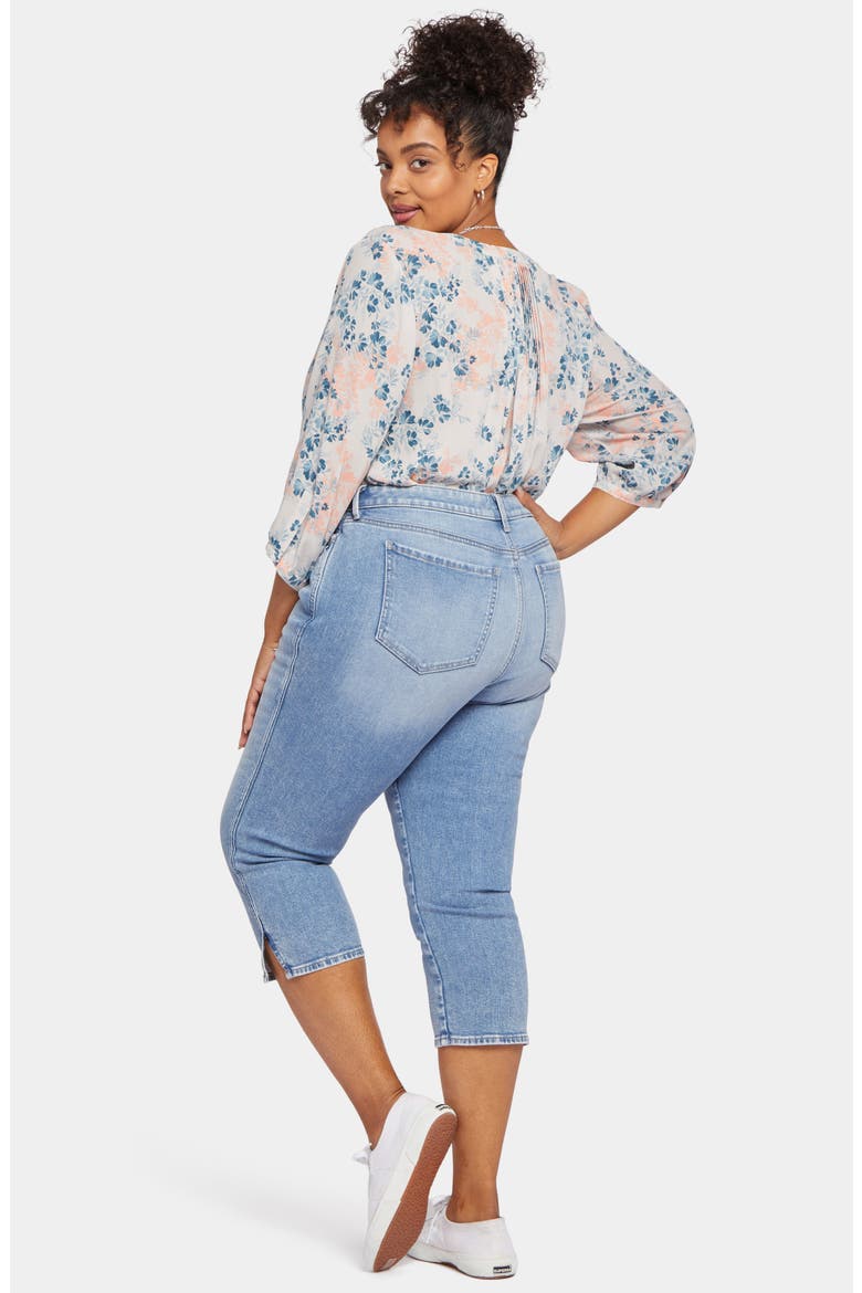 Chloe High Waist Capri Jeans, Alternate, color, QUINTA