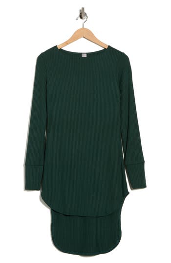 Go Couture Boat Neck High Low Sweater In Green