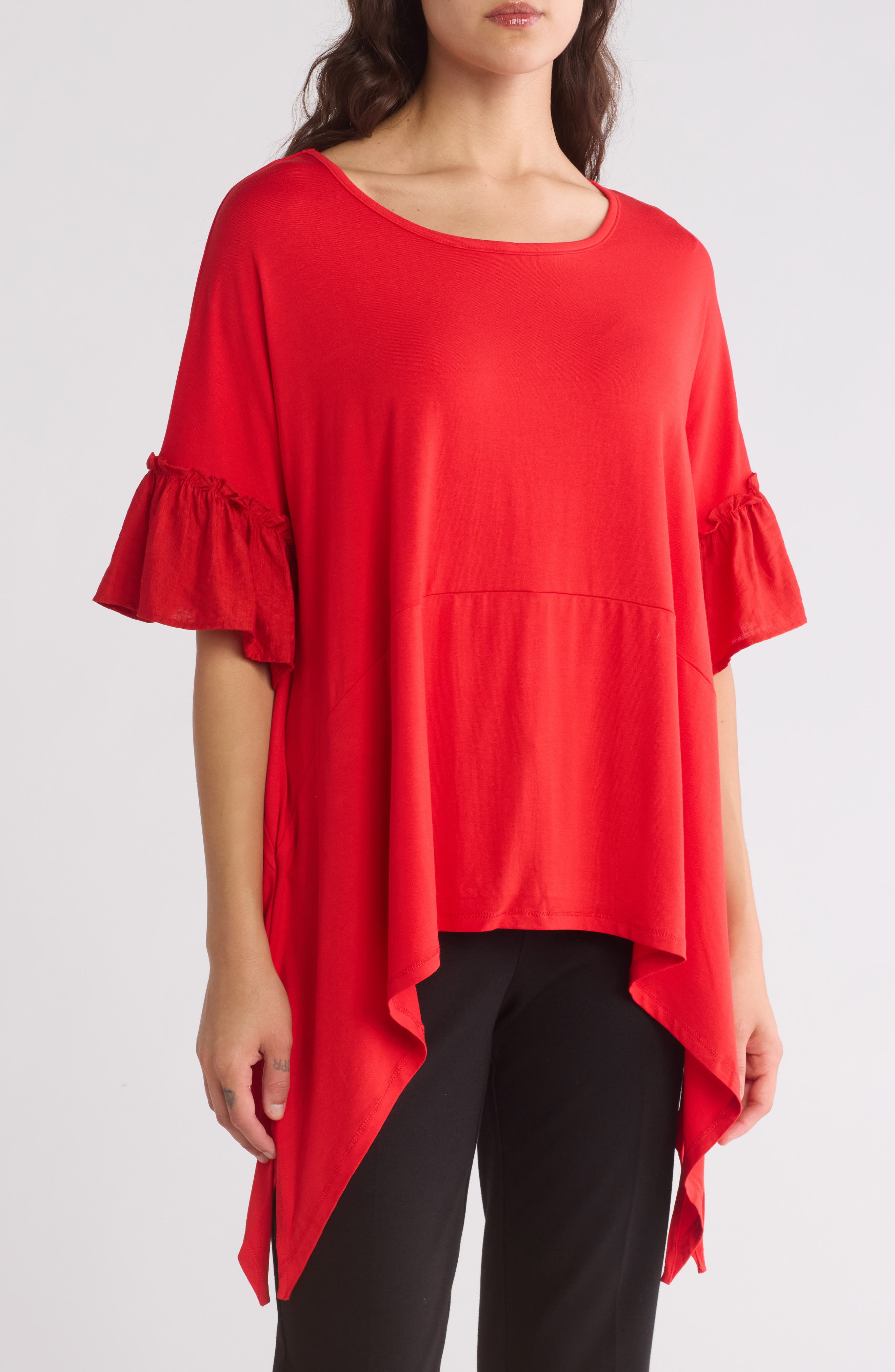 Ruffle Short Sleeve Sharkbite Hem Top - image 3