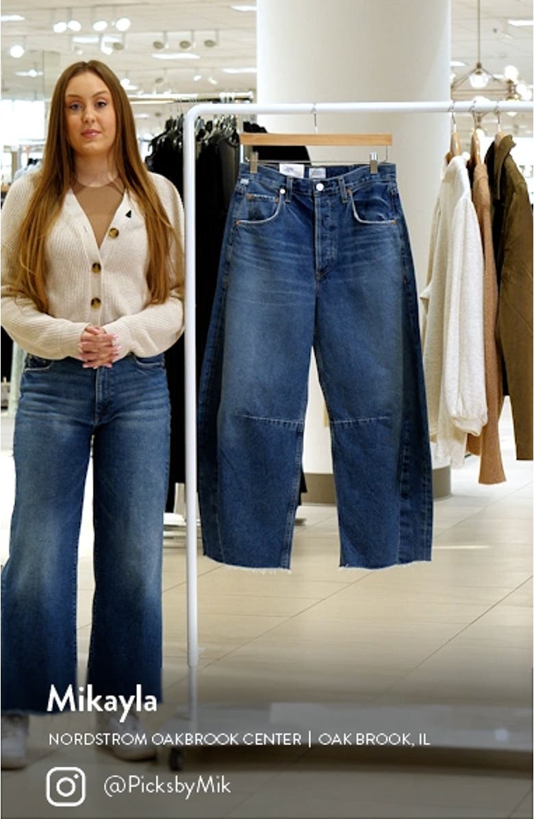 Horseshoe Raw Hem Superhigh Waist Crop Barrel Jeans, sales video thumbnail