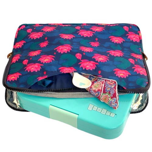 Yumbox Poche Insulated Lunch Bag Sleeve Slim, Lightweight, And Portable With Handles & Pockets For B In Pink