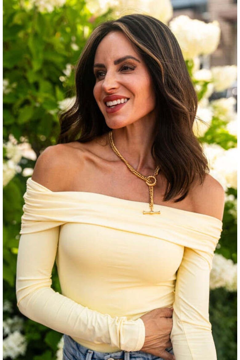 Vintage Coco, Alternate, color, Gold