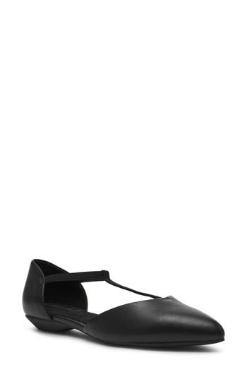 Anne Klein Okorie T-strap Flat In Black Nappa