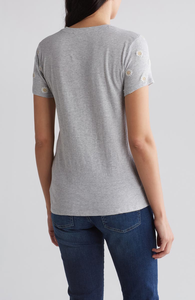 Lucky Brand Daisy All Over Embroidered Cotton Tee, Alternate, color, Heather Grey