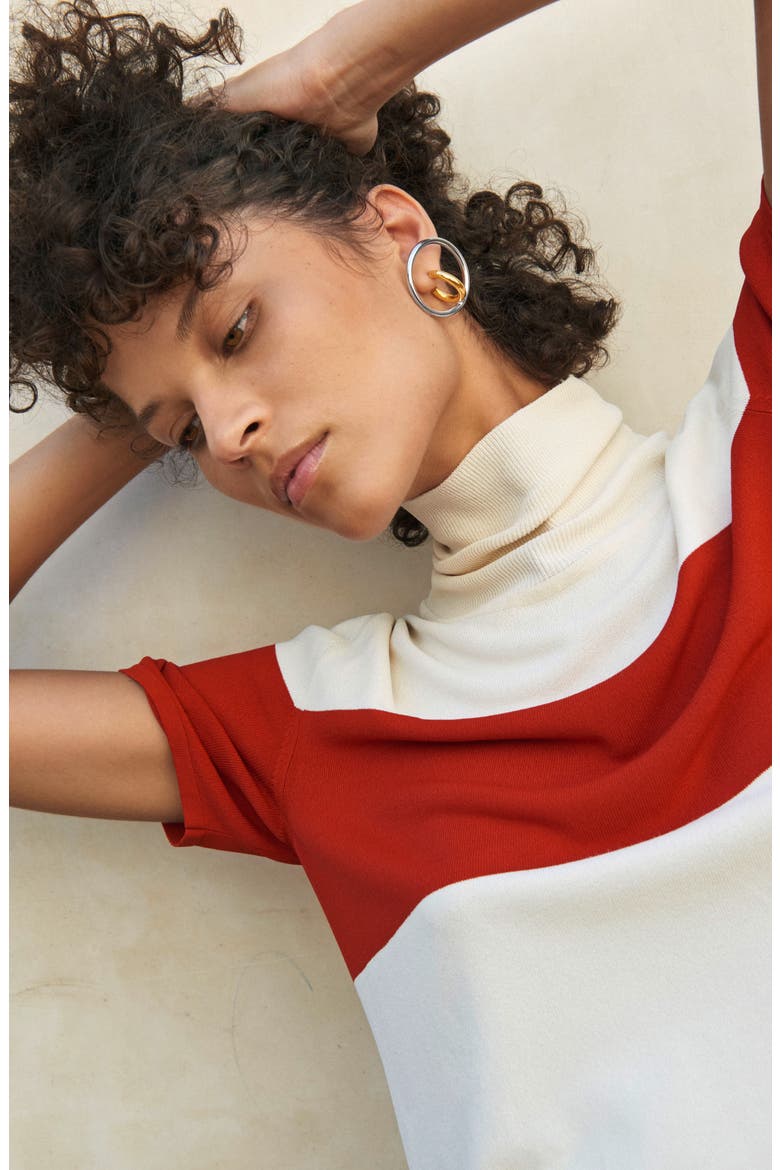 Saturn Blow Medium Hoop Earrings, Alternate, color, YELLOW SILVER