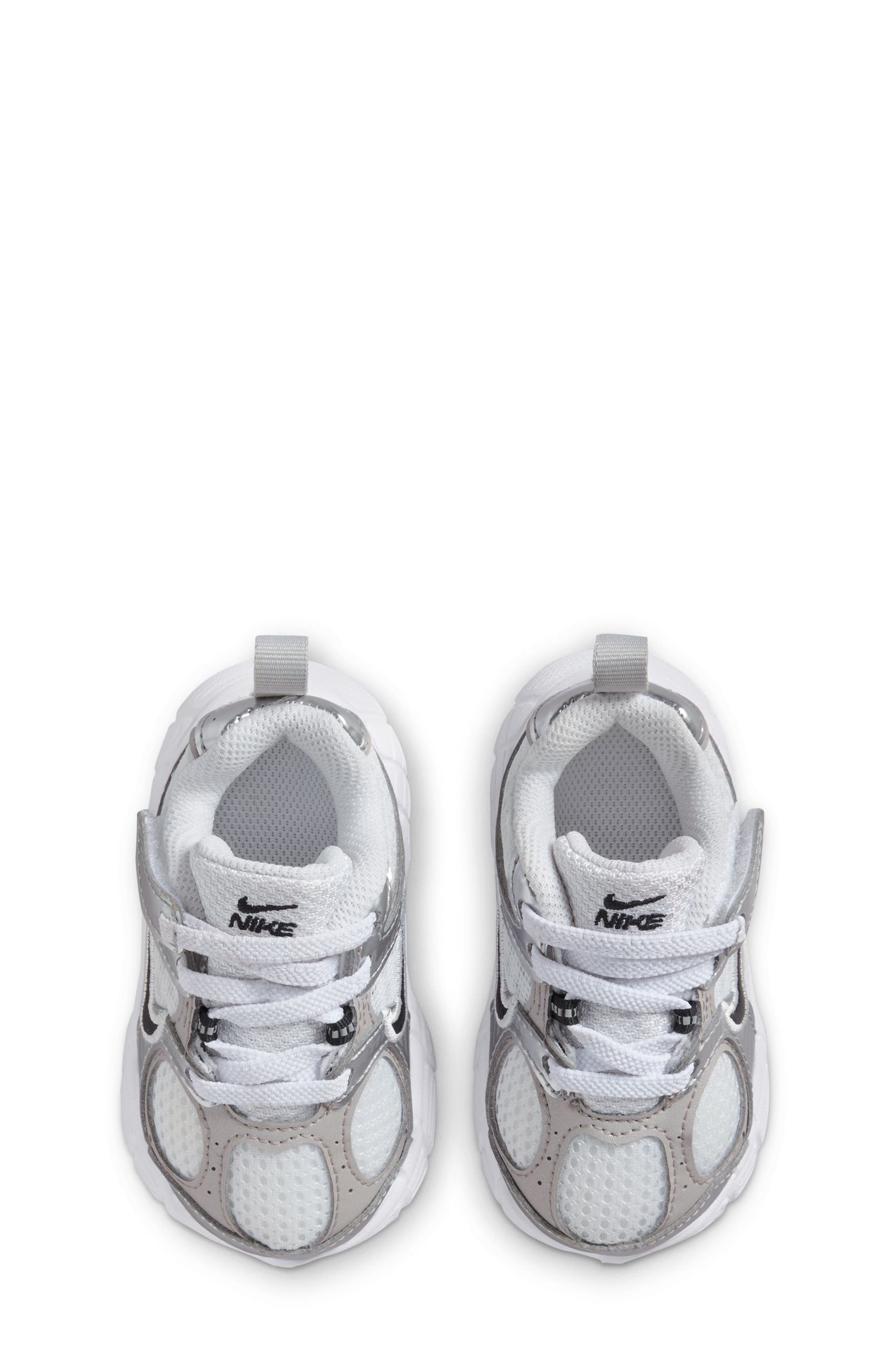 Kids' V5 RNR Sneaker, Alternate, color, 100 WHITE/BLACK
