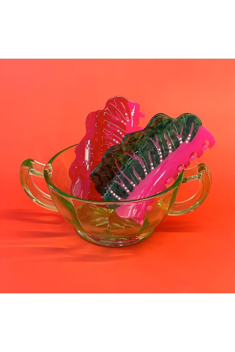 Glowing Chard Hair Claw, Alternate, color, Green