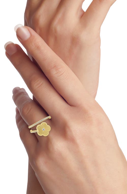 Cz By Kenneth Jay Lane Striated Clover Wrap Ring In Gold